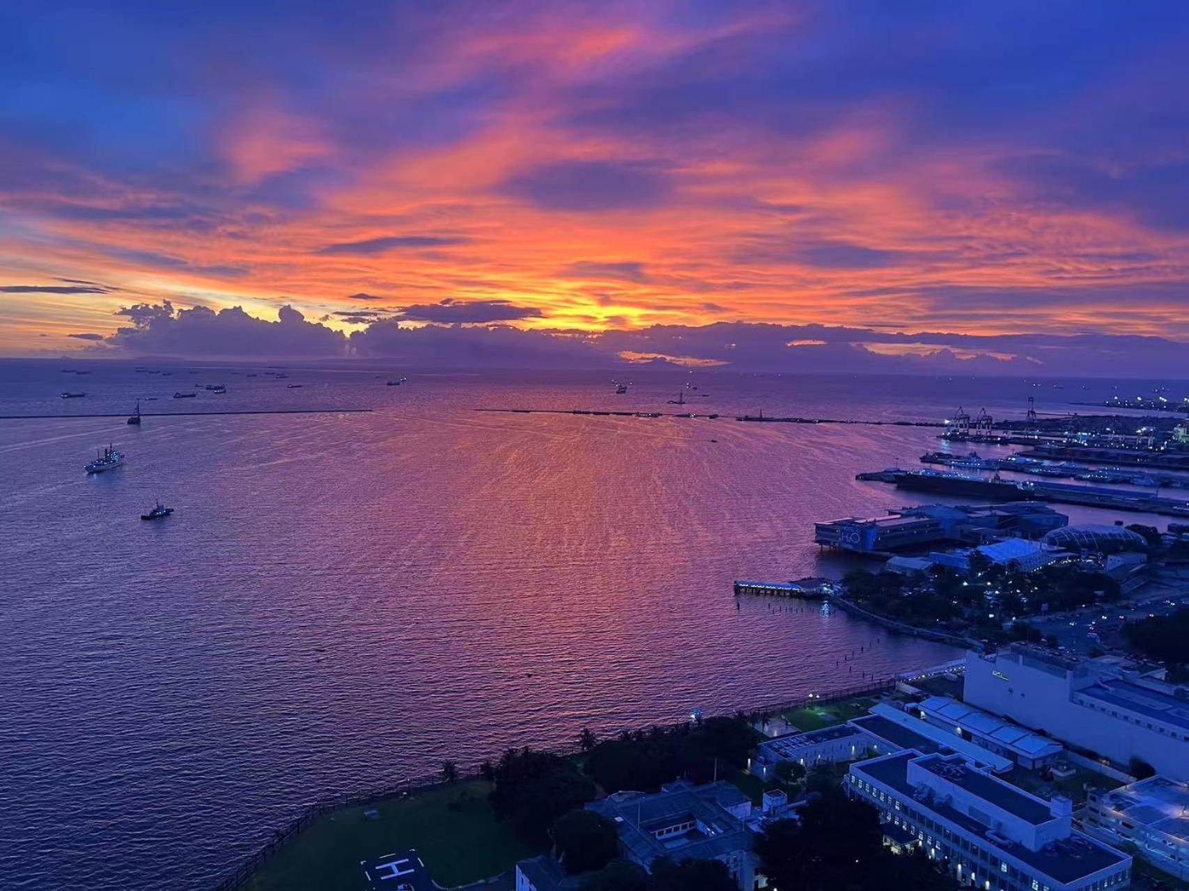 Sunset House Roxas Bay Apartment มะนิลา ภายนอก รูปภาพ